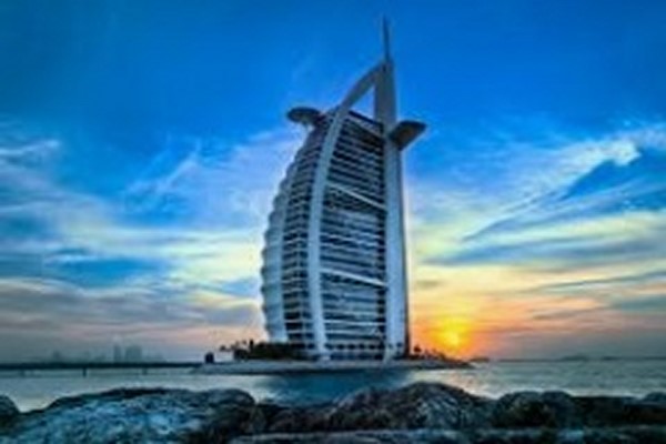 پاورپوینت تحلیل معماری و سازه برج العرب