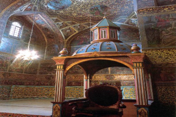 پاورپوینت معماری کلیسای وانک اصفهان