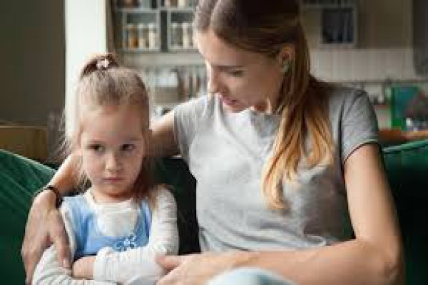 پاورپوینت وابستگی زیاد کودکان به والدین و راهکارهای اصلاح آن