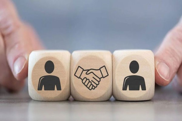 پاورپوینت ایجاد یک محیط کاری مبتنی بر اعتماد و همکاری