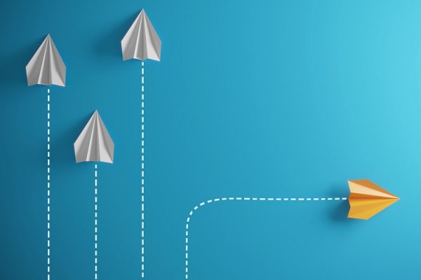 پاورپوینت مقاومت در برابر تغییر: چرا انعطاف‌پذیری کلید بقا و موفقیت است؟