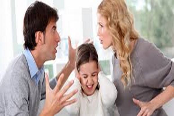 بررسی و مقایسه فشار روانی و رضایت زناشویی والدین كودكان عقب مانده ذهنی آموزش پذیر و كودكان عادی 7-10 ساله