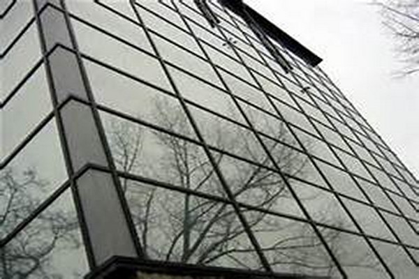 دانلود پاورپوینت شیشه های مقاوم در برابر زلزله در ساختمان ها 2021