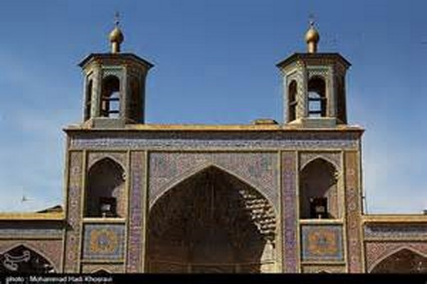 دانلود پاورپوینت بررسی روند ساخت مسجد در ایران 2021