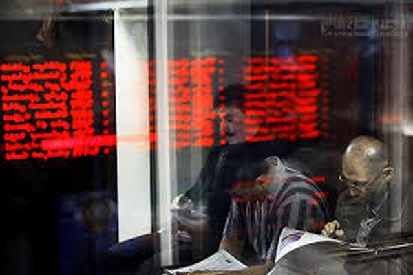 دانلود بررسی تاثیر اهرم بدهی عملیاتی بر بازده آتی حقوق صاحبان سهام شركت های پذیرفته شده بورس اوراق بهادار تهران 2021