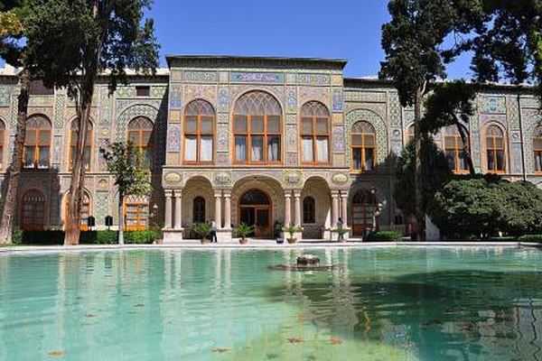 پاورپوینت کاخ گلستان نگین کاخ های تهران