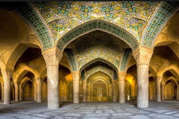 دانلود آشنایی با هنر و معماری ایران در دورۀ باستان 2021