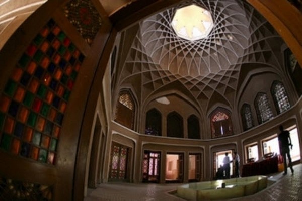 پاورپوینت معماری ایرانی  معماری درون‌گرا