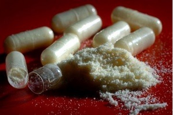 دانلود پاورپوینت اعتیاد به انواع مواد مخدر و عوارض و نحوه درمان آنها 2021