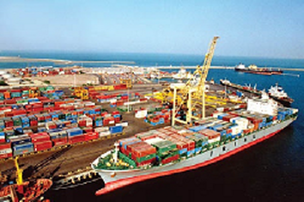 دانلود پاورپوینت بررسی مسئولیت متصدی حمل و نقل دریایی کالاهای ویژه 2021